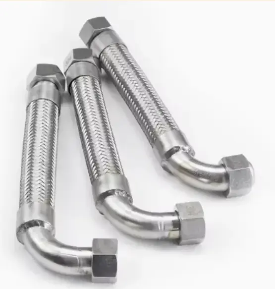 Flexibilní nerezová hadice L=600, 3/4 female-female závit s 90° úhlovým připojením